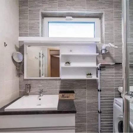 Kristall Apartman # Apartment *