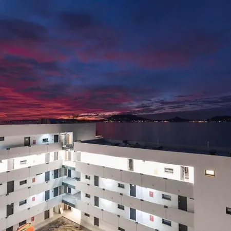 Kristall Apartman # Apartment