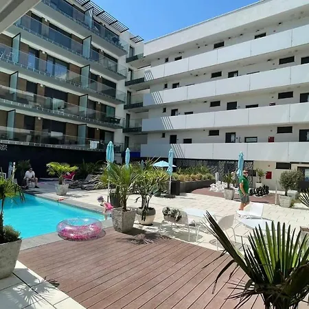 Apartment Kristall Apartman #