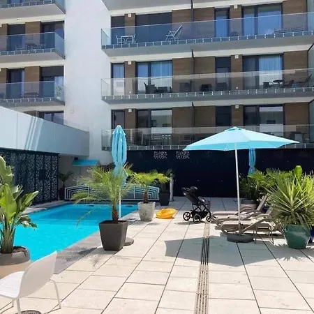 Apartment Kristall Apartman #